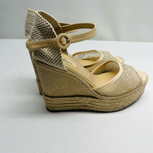 Valentino Lace Platform Wedges size 40/ 9 - Picture 9 of 12